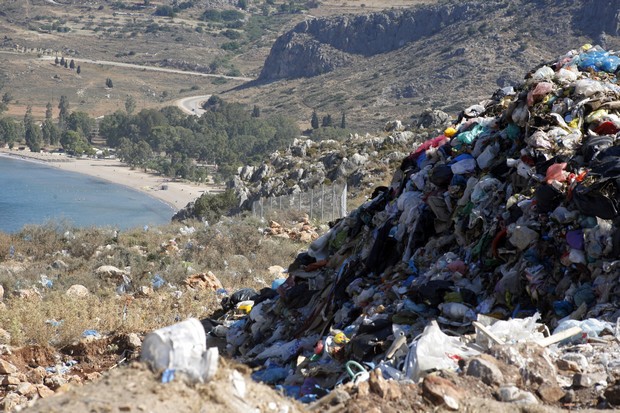 Επιστολή Χαν σε Σαμαρά: “Καμία πρόοδος στη διαχείριση των απορριμμάτων”