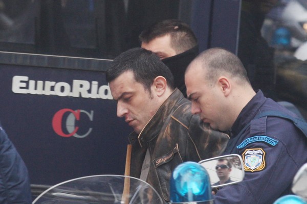 Παραιτήθηκε ο συνήγορος του Αλκέτ Ριζάι