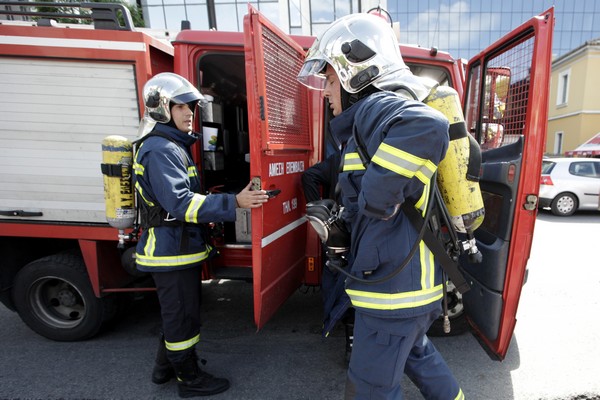 Με πεντάμηνη σύμβαση θα απασχοληθούν 1.578 πυροσβέστες