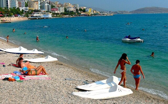 Αλβανία: Χωρίς βίζα η είσοδος πολιτών από έξι χώρες