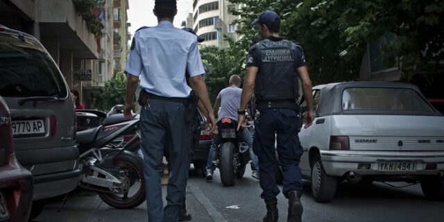 Ο ΣΥΡΙΖΑ καταγγέλλει γκανγκστερικού τύπου απαγωγή και απέλαση Τούρκου πρόσφυγα