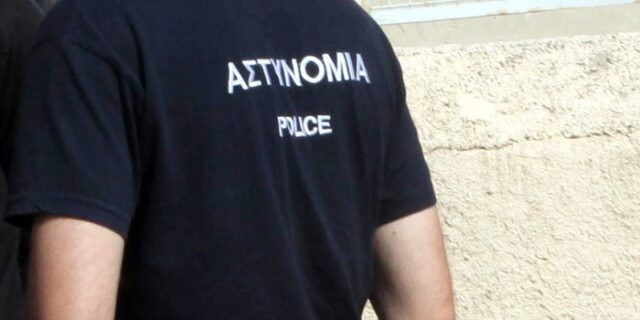 Δημόσιος υπάλληλος παρίστανε τον αστυνομικό για να νοικιάσει αυτοκίνητο