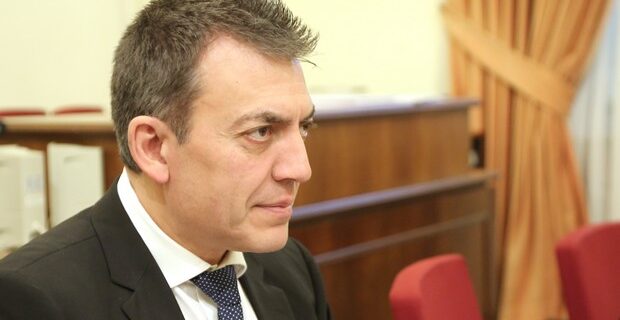 Ξεκινούν εντατικοί έλεγχοι για ανασφάλιστη εργασία στον τουριστικό κλάδο