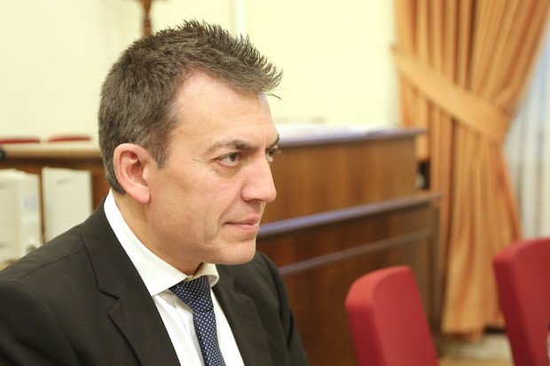 Ξεκινούν εντατικοί έλεγχοι για ανασφάλιστη εργασία στον τουριστικό κλάδο