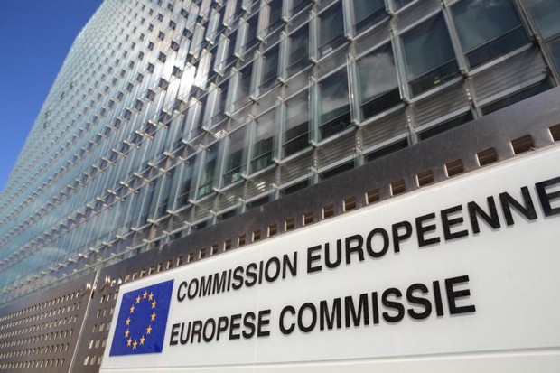 Η ΕΕ συστήνει μέτρα κατά της φοροδιαφυγής