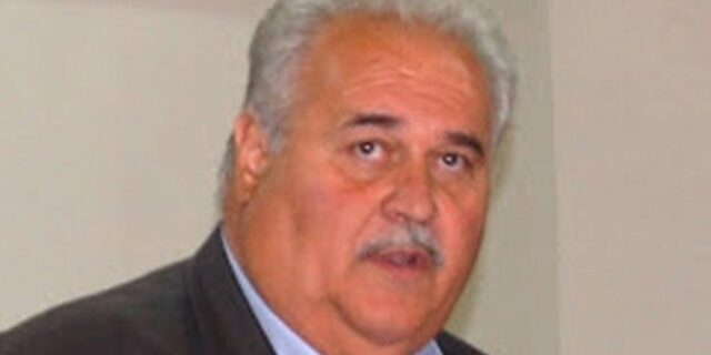 Σε τετράμηνη αργία ο δήμαρχος Αγράφων