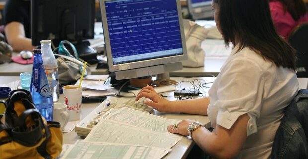 Νέο φορολογικό: Δηλώσεις τέλος για μισθωτούς και συνταξιούχους