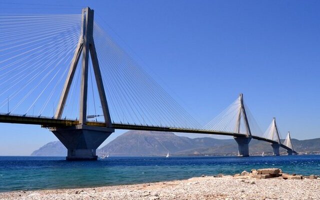 Οι κάμερες ασφαλείας έσωσαν έναν παρ’ ολίγον αυτόχειρα