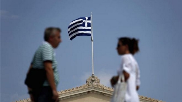 Σε φόρους το 46% του εισοδήματος των Ελλήνων