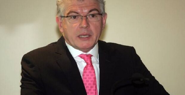 Λυκουρέντζος για Novartis: Επιβεβαίωση της χυδαίας συκοφαντίας