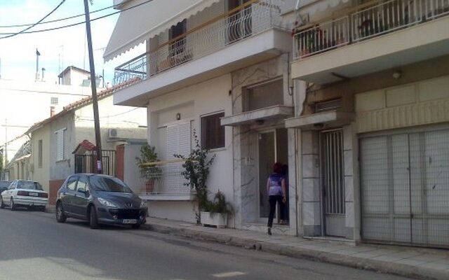 Οργή στην οικογένεια του 17χρονου μητροκτόνου για την προφυλάκιση