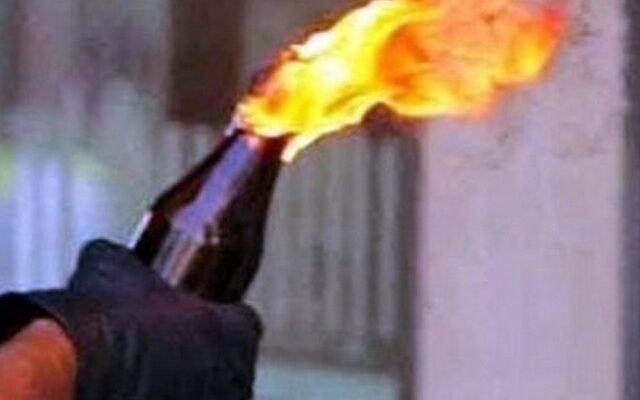 Επίθεση με μολότοφ στο κτίριο της περιφέρειας ΑΜΘ στην Κομοτηνή