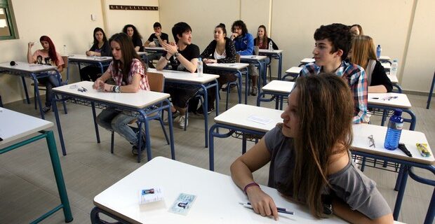 “Βόμβα” στις Πανελλαδικές: Το 4ο θέμα της Φυσικής είχε αναρτηθεί σε ιστοσελίδα πριν 2 μήνες