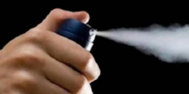 Αθώος αστυνομικός για χρήση σπρέι πιπεριού