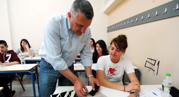 Υπέγραψε την πολιτική επιστράτευση των καθηγητών ο Αντ. Σαμαράς