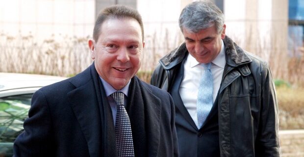 Eurogroup: Διπλή δόση στην Ελλάδα με εκταμίευση 7,5 δισ. ευρώ