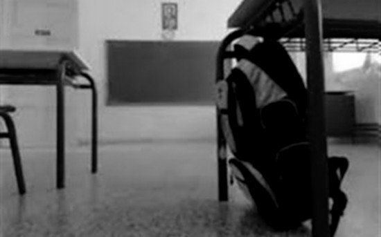Γιάννενα: Μαθητής κατέρρευσε στην αίθουσα, μόλις είδε τα θέματα των Πανελληνίων