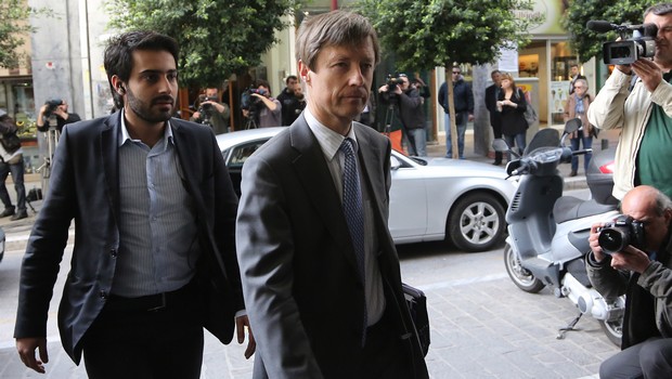 Εργασιακός μεσαίωνας: Απελευθέρωση των μαζικών απολύσεων θέλει η τρόικα