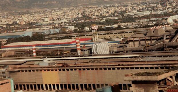Βουτιά 0,7% στη βιομηχανική παραγωγή τον Μάρτιο