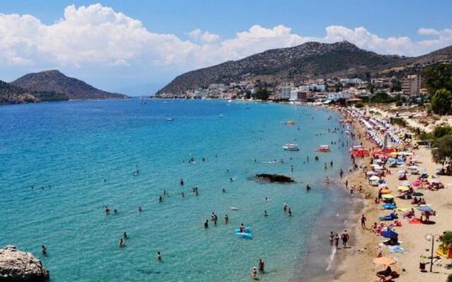 Παρ’ ολίγον μοιραία βουτιά για 35χρονο στο Τολό