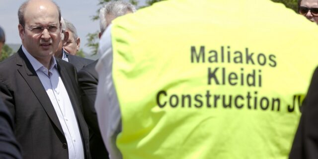 Χατζηδάκης: Ξαναρχίζουν τα έργα στους αυτοκινητόδρομους χωρίς αύξηση διοδίων