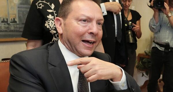 Στουρνάρας: Μην μεταδίδετε το σήμα της ΕΡΤ, θα έχετε κυρώσεις