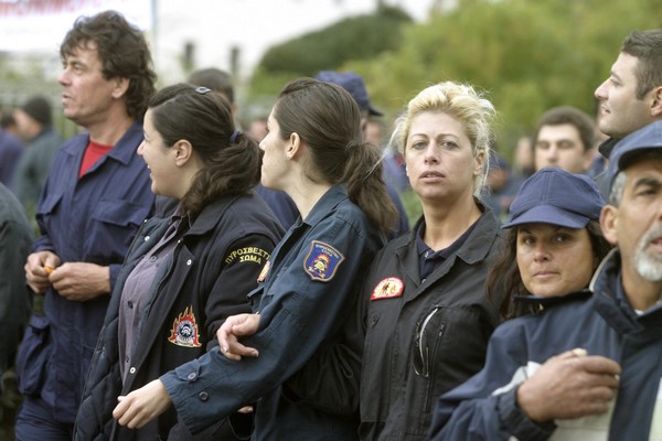 Νόμιμη η πρόσληψη 1.578 εποχικών πυροσβεστών