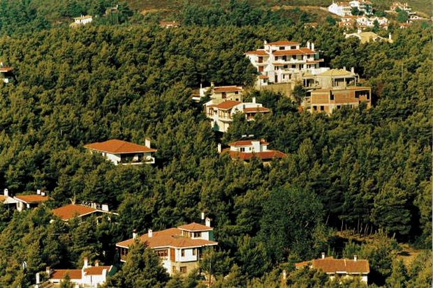 Τα αυθαίρετα στο δίχτυ της εφορίας – Ποιες παραβάσεις τακτοποιούνται με 500 ευρώ