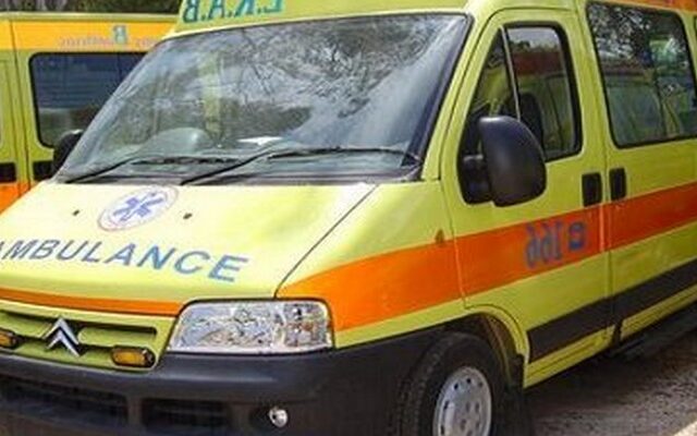 Φορτηγάκι παρέσυρε γυναίκα με βρέφος στη Βέροια