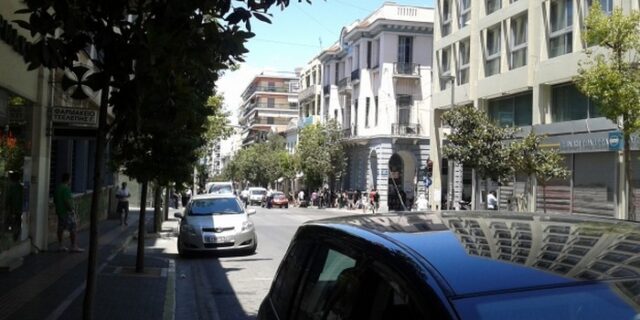 Στο Αυτόφωρο 12 συλληφθέντες για τα επεισόδια στην Πάτρα, ελεύθεροι δύο ανήλικοι