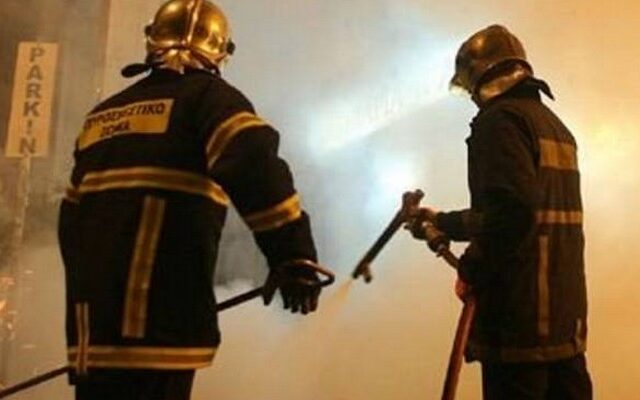 Εμπρηστική επίθεση σε αυτοκίνητο δημοσιογράφου στο Βόλο