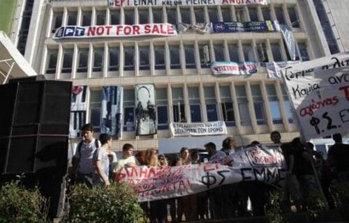 Γάλλοι και Βέλγοι δημοσιογράφοι και διανοούμενοι στο πλευρό της ΕΡΤ