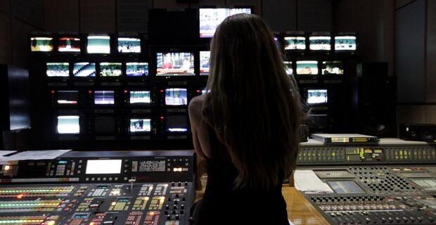 Το σχέδιο για τη ΝΕΡΙΤ: Μαχαίρι στις δαπάνες και τους υπαλλήλους