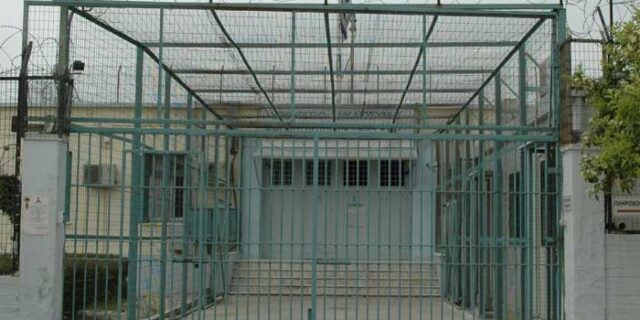 Πήρε άδεια από τις φυλακές και έκλεψε χρηματοκιβώτιο