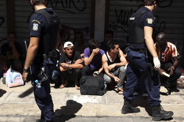 Έκθεση – κόλαφος της Human Rights Watch: Η Ελληνική Αστυνομία κακοποιεί μετανάστες στην Αθήνα