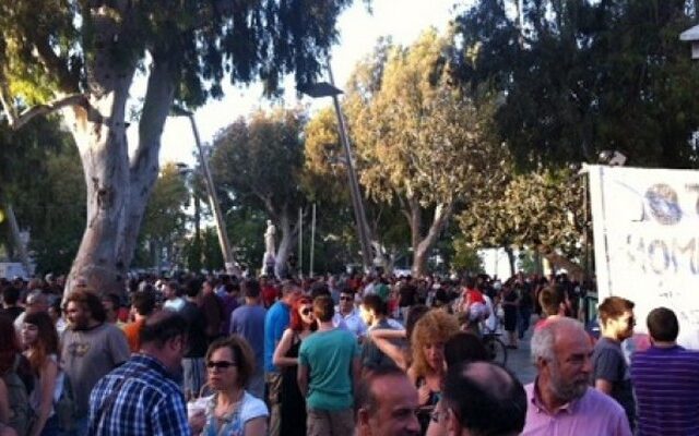 Αποδοκιμασίες στελεχών του ΠΑΣΟΚ στο Ηράκλειο