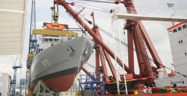 Εργαζόμενοι Ναυπηγείων Ελευσίνας σε Τσίπρα: Μην μπλοκάρετε την τροπολογία