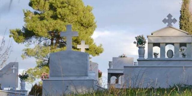 Ιδιοκτήτης ταβέρνας συνελήφθη να κλέβει λάδι από το νεκροταφείο
