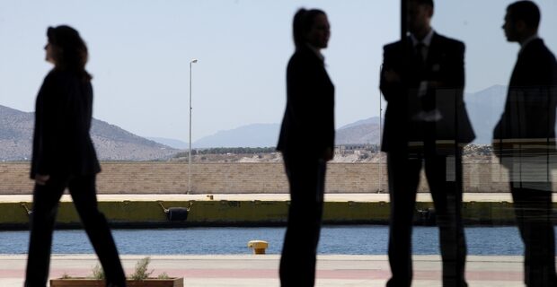 Ρότα για την εξαγορά του ΟΛΠ από Cosco