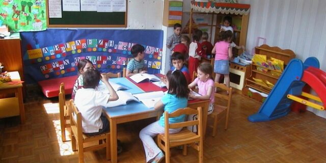 ΚΕΔΕ: Εκτός βρεφονηπιακών σταθμών 30.000 παιδιά