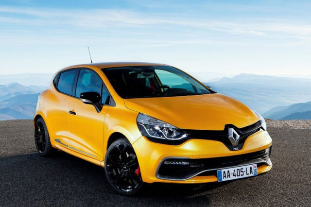 Renault και Dacia στην επιχειρηματική οικογένεια Βασίλη Θεοχαράκη