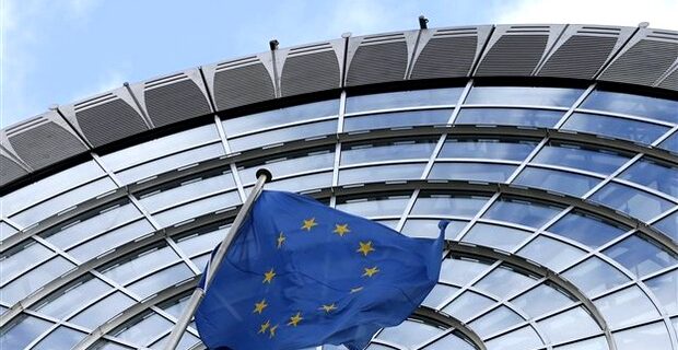 Spiegel: Κόντρα ΔΝΤ – Ε.Ε. για κούρεμα και απειλές προς Ελλάδα για διακοπή χρηματοδότησης