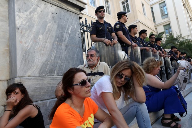 Ναυαγοί χωρίς ελπίδα;