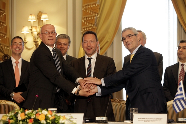 Υπεγράφη η συμφωνία για τον ΤΑΡ: Πυλώνας σταθερότητας και ασφάλειας η Ελλάδα
