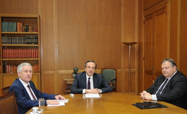 Οι καυτοί διάλογοι στο Μαξίμου: Βενιζέλος: Φέρεσαι αλαζονικά – Κουβέλης: Όχι σε μονομερείς αποφάσεις