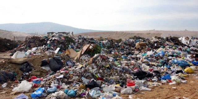 “Τσουχτερό” πρόστιμο από την ΕΕ, κλείνει άρον-άρον χωματερή στη Νάουσα