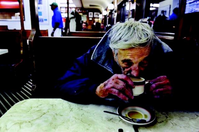 Περιοδικό δρόμου “σχεδία”: Ένας καφές σε περιμένει!