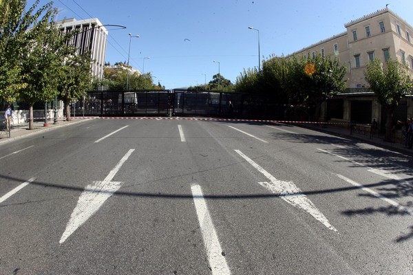 Απαγορεύονται πορείες και συγκεντρώσεις σε όποιο δρόμο περάσει ο Σόιμπλε
