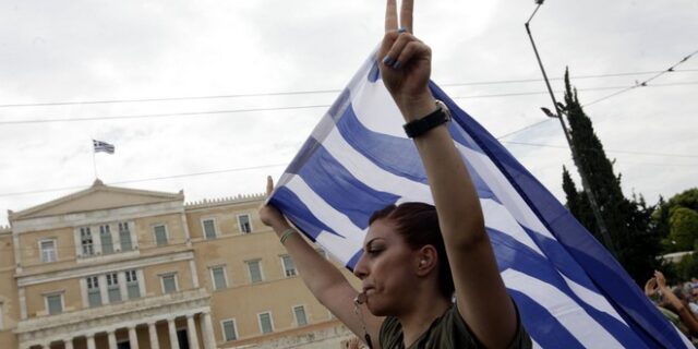 Η λίστα της μεγάλης φυγής: Πόσοι φεύγουν από κάθε υπουργείο