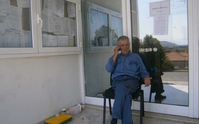 Σε απεργία πείνας πρόεδρος δημοτικού συμβουλίου των Τρικάλων